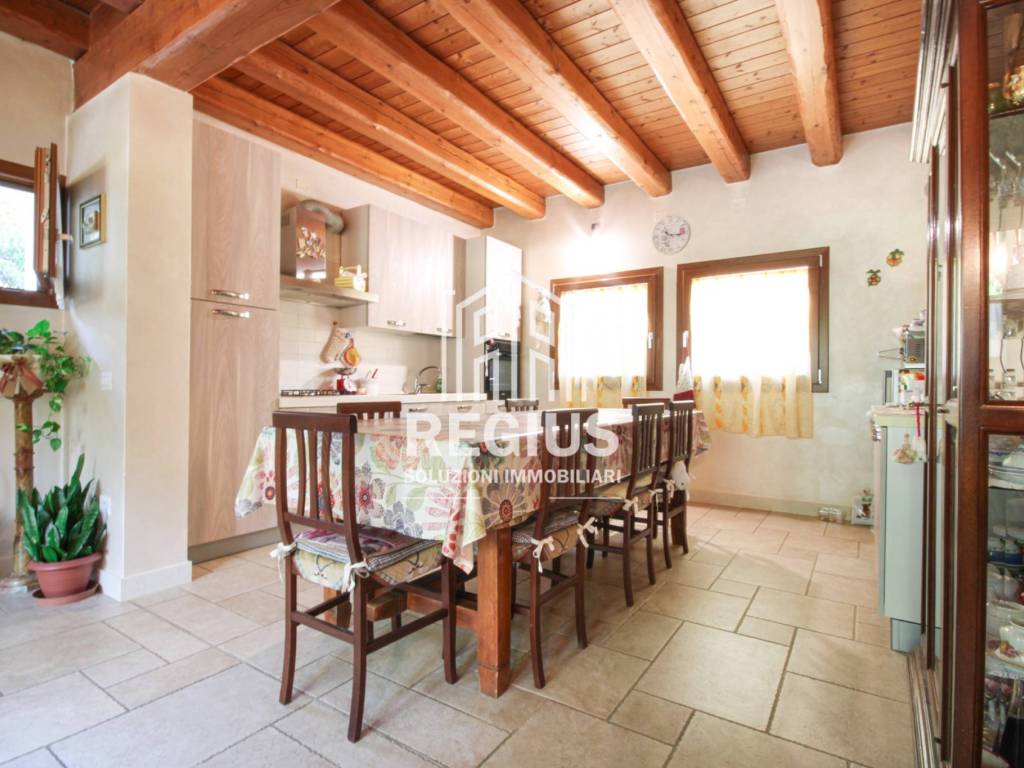 casa indipendente in vendita a Camposampiero