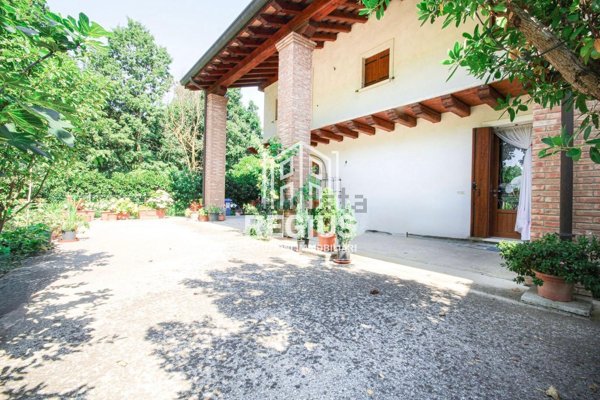 casa indipendente in vendita a Camposampiero