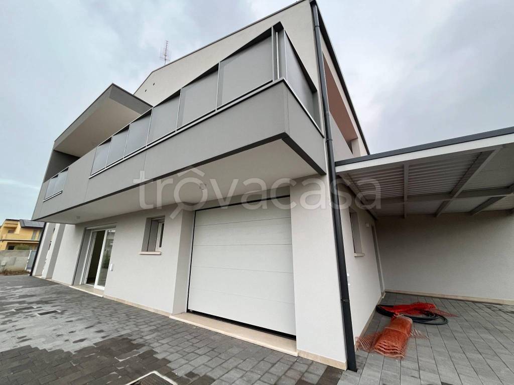 casa indipendente in vendita a Camposampiero