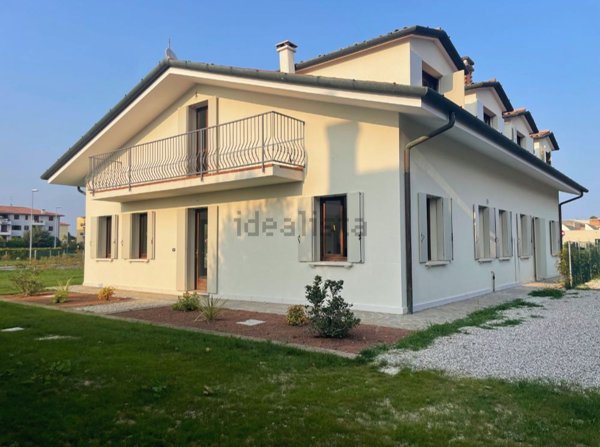 casa indipendente in vendita a Camposampiero