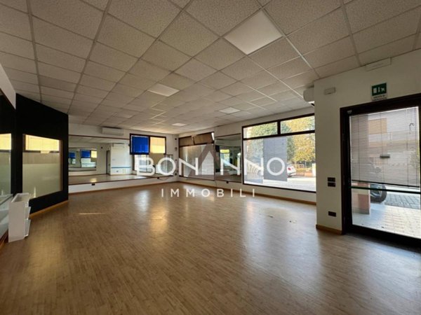 negozio in vendita a Camposampiero