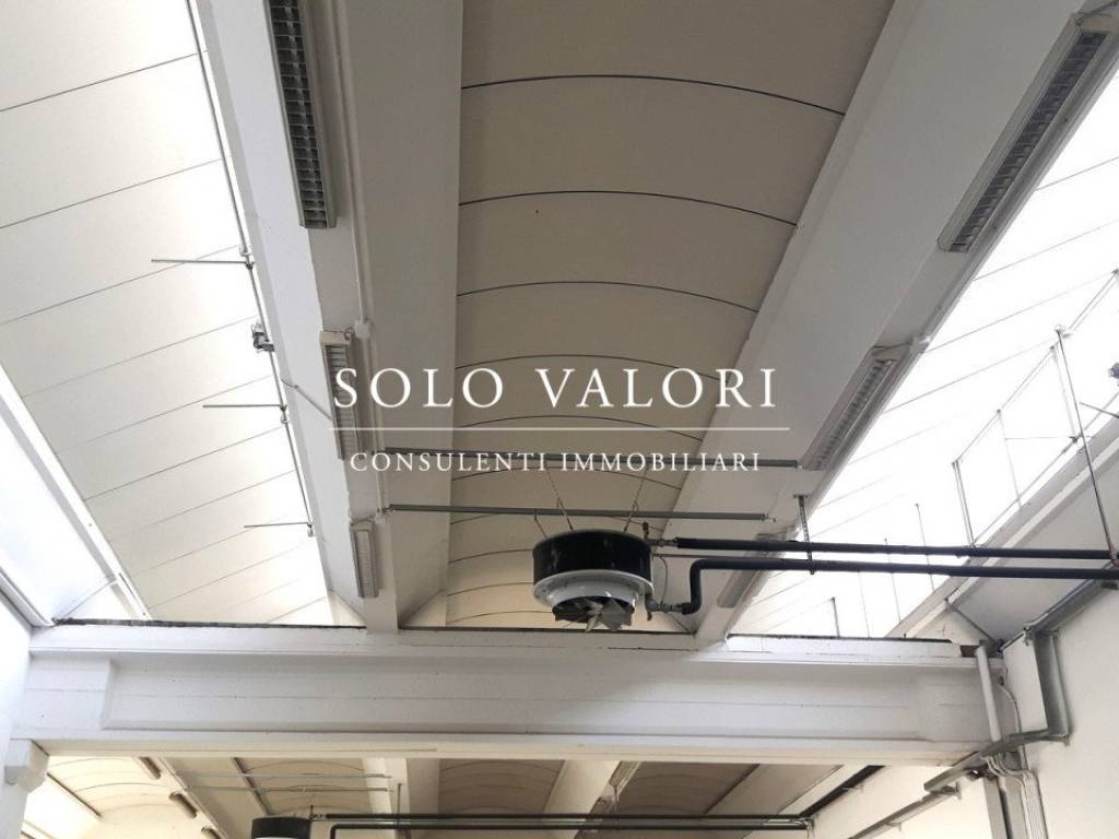 locale commerciale in vendita a Camposampiero