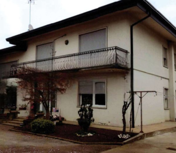 casa indipendente in vendita a Camposampiero