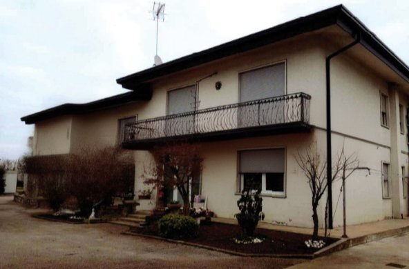 locale di sgombero in vendita a Camposampiero