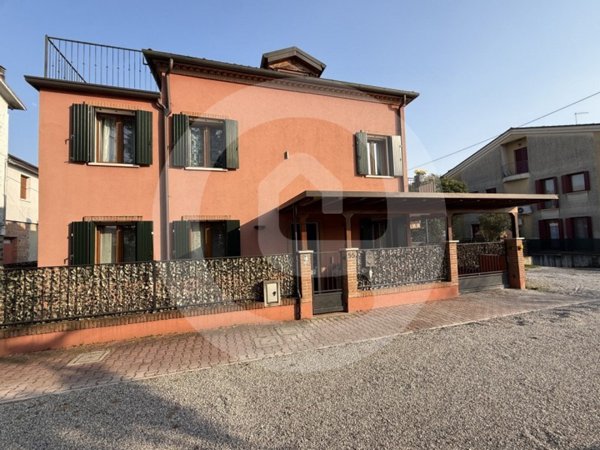 casa indipendente in vendita a Camposampiero