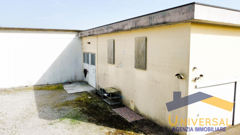 locale di sgombero in vendita a Camposampiero