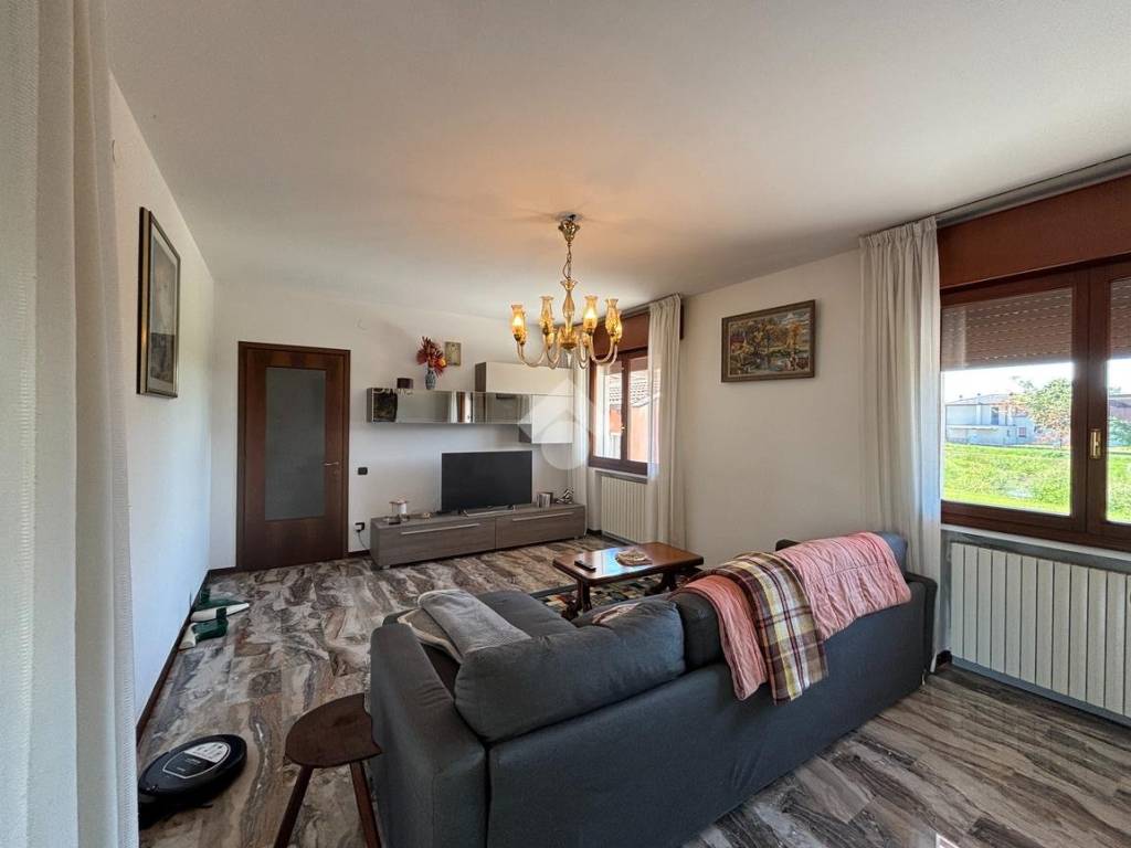 casa indipendente in vendita a Camposampiero in zona Rustega