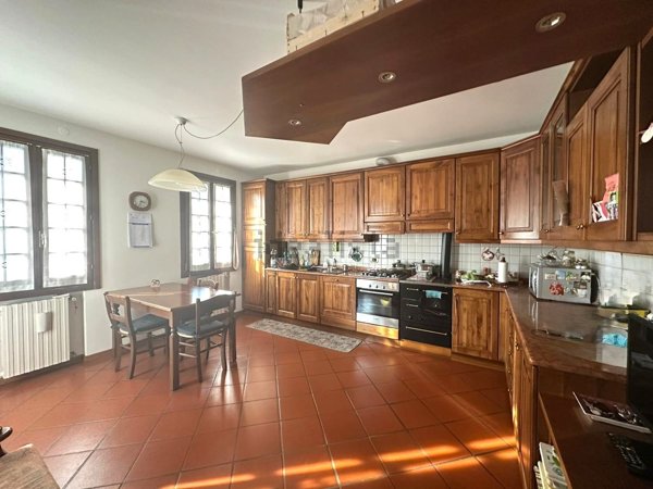 casa indipendente in vendita a Camposampiero in zona Rustega