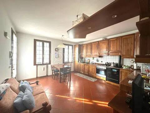 casa indipendente in vendita a Camposampiero in zona Rustega