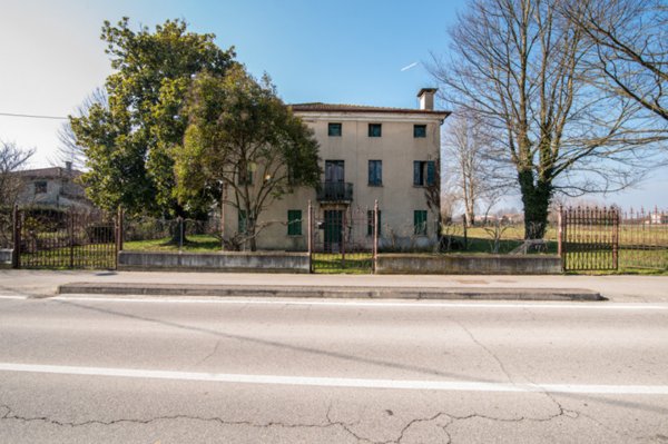 casa indipendente in vendita a Campo San Martino in zona Marsango