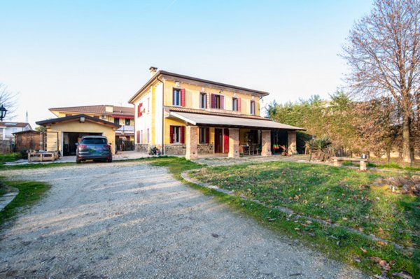 casa indipendente in vendita a Campo San Martino