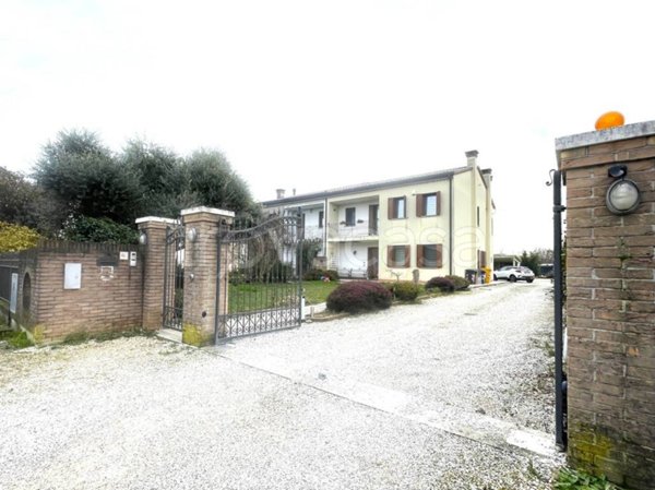 casa indipendente in vendita a Campo San Martino in zona Busiago