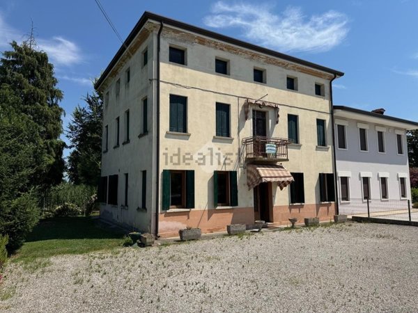 appartamento in vendita a Campo San Martino in zona Marsango