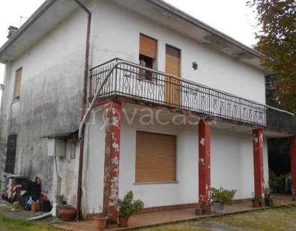 casa indipendente in vendita a Campo San Martino