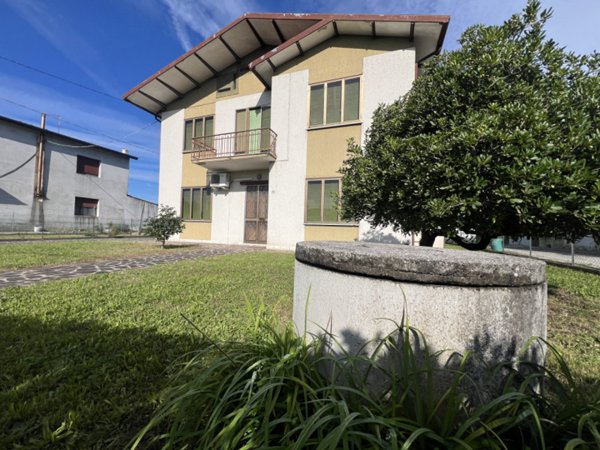 casa indipendente in vendita a Campo San Martino in zona Marsango