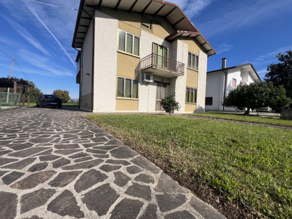 casa indipendente in vendita a Campo San Martino in zona Marsango