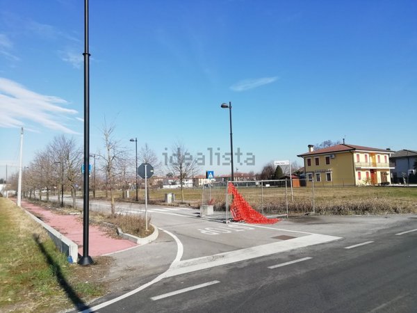 terreno edificabile in vendita a Campo San Martino