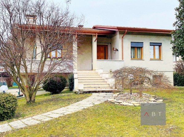 casa indipendente in vendita a Campo San Martino in zona Marsango