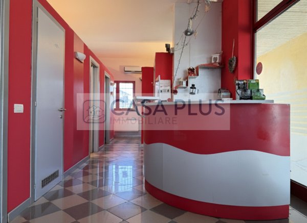 negozio in vendita a Campo San Martino