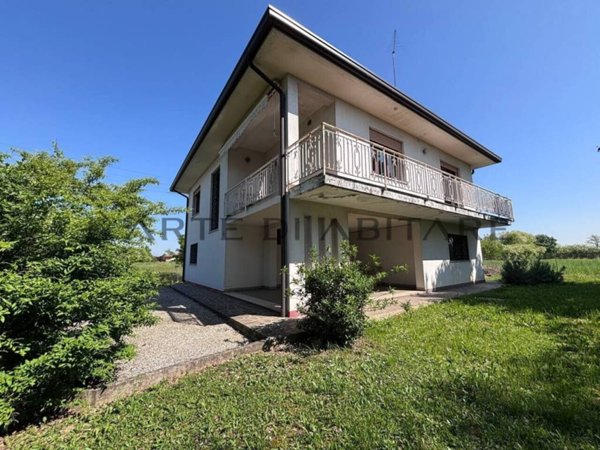 casa indipendente in vendita a Campo San Martino in zona Marsango