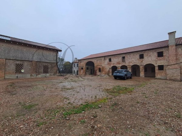 casa indipendente in vendita a Candiana in zona Pontecasale