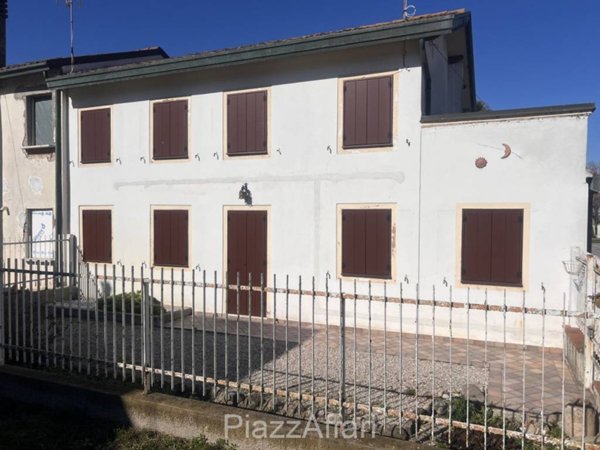 casa indipendente in vendita a Candiana