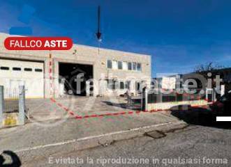 locale commerciale in vendita a Candiana