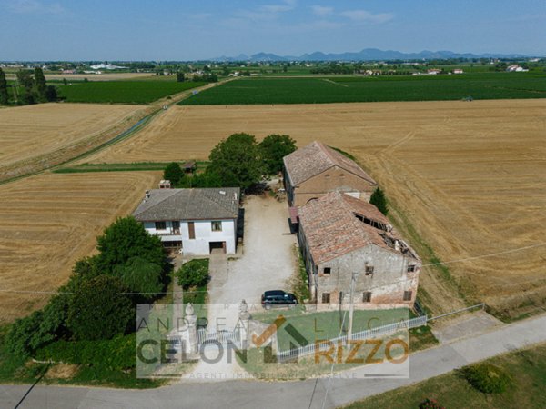 casa indipendente in vendita a Candiana