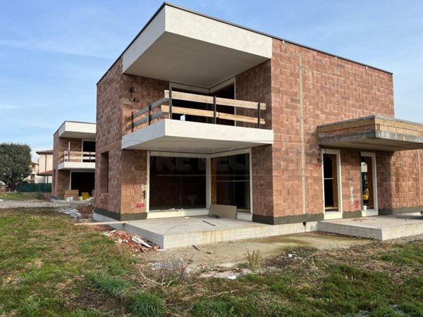 casa indipendente in vendita a Carmignano di Brenta