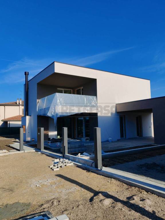 casa indipendente in vendita a Carmignano di Brenta