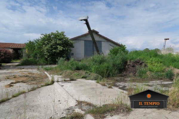 terreno edificabile in vendita a Carmignano di Brenta