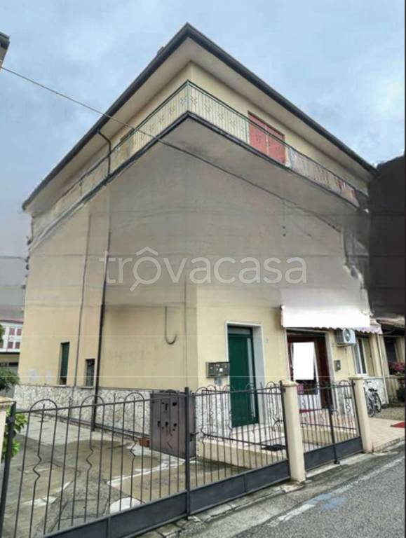appartamento in vendita a Carmignano di Brenta