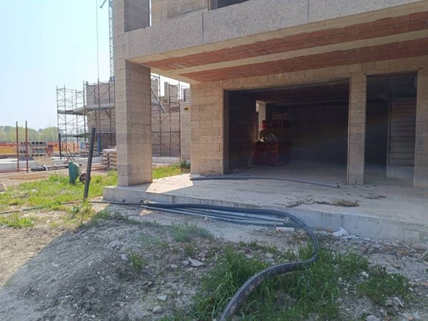 casa indipendente in vendita a Carmignano di Brenta