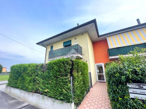 appartamento in vendita a Carmignano di Brenta in zona Camazzole