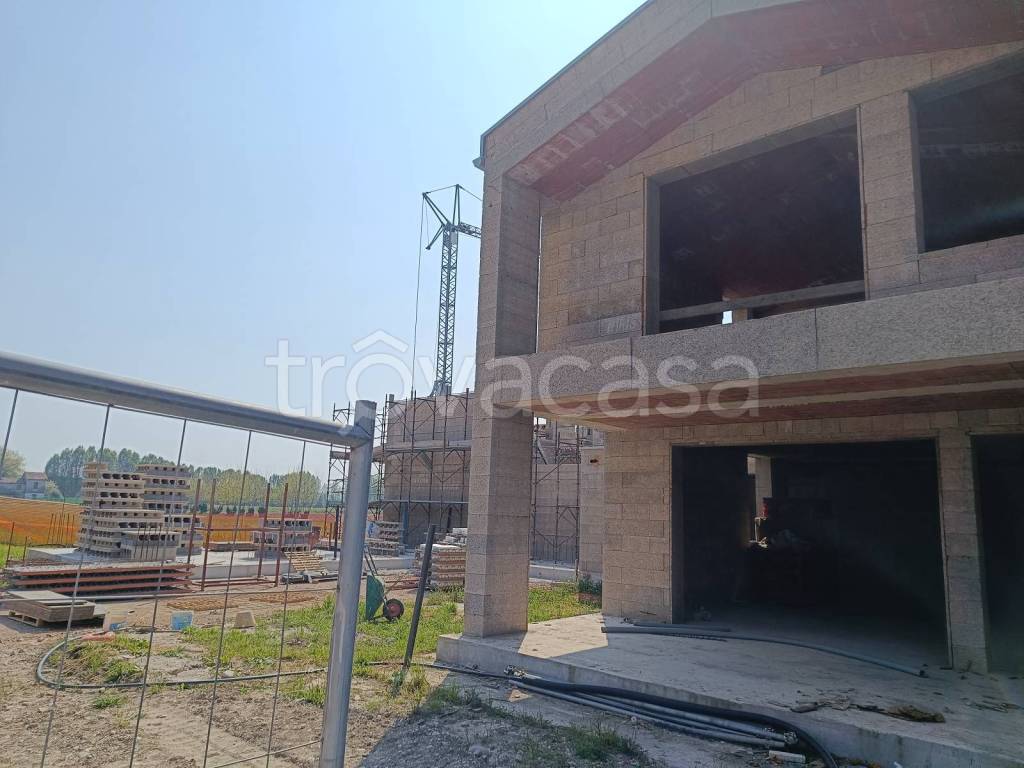 casa indipendente in vendita a Carmignano di Brenta