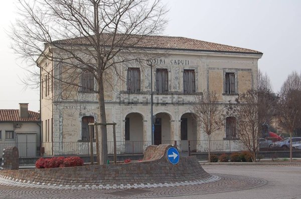 casa indipendente in vendita a Carmignano di Brenta