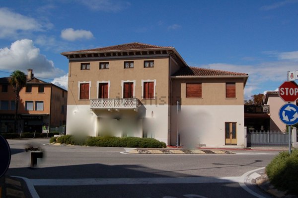 negozio in vendita a Carmignano di Brenta
