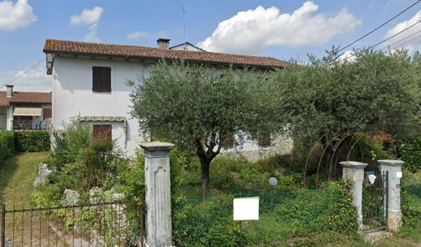 casa indipendente in vendita a Carmignano di Brenta