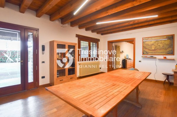 casa indipendente in vendita a Carmignano di Brenta