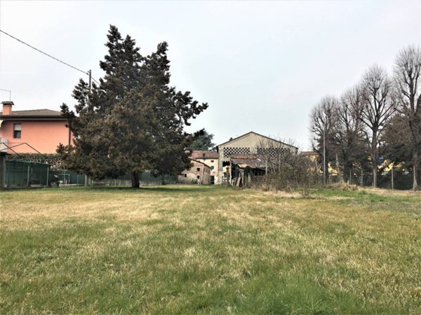 terreno edificabile in vendita a Carmignano di Brenta