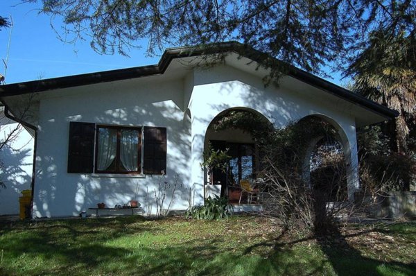 casa indipendente in vendita a Carmignano di Brenta