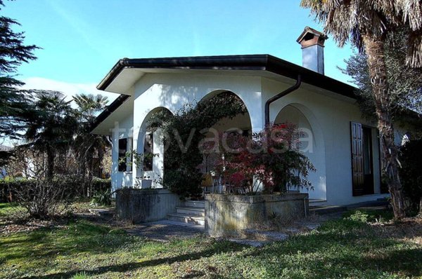 casa indipendente in vendita a Carmignano di Brenta