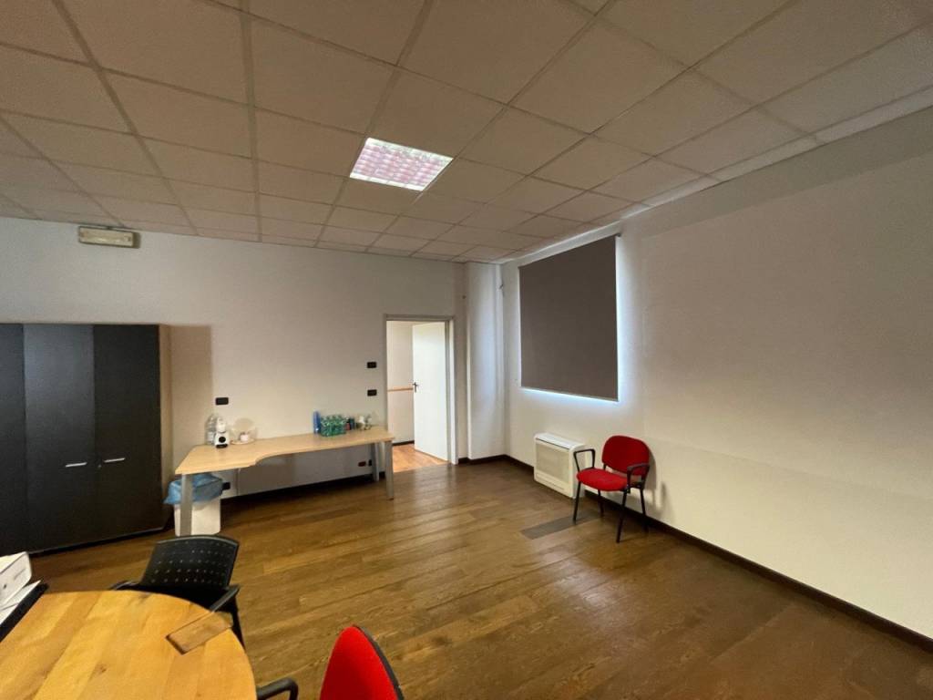 locale commerciale in vendita a Carmignano di Brenta