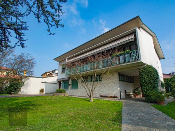 casa indipendente in vendita a Carmignano di Brenta