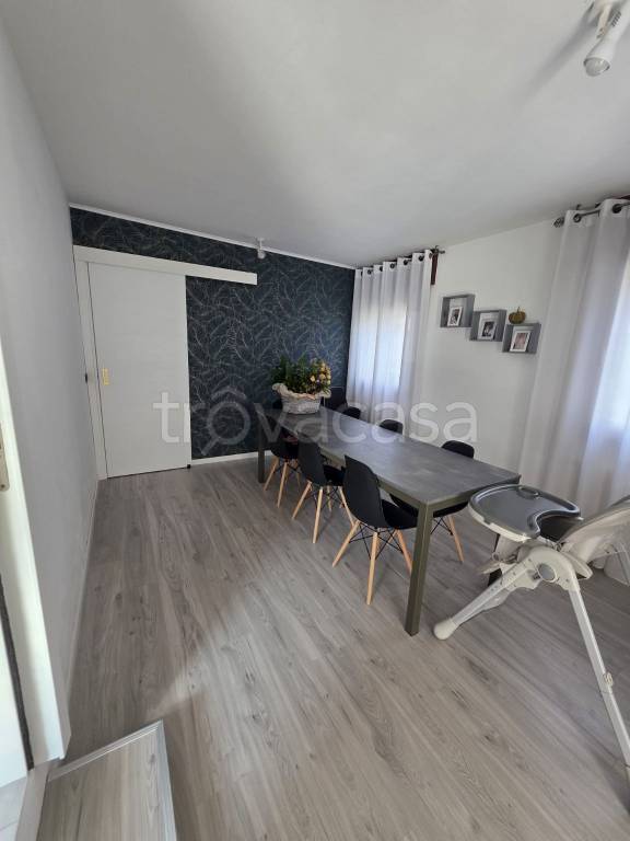 casa indipendente in vendita a Carmignano di Brenta