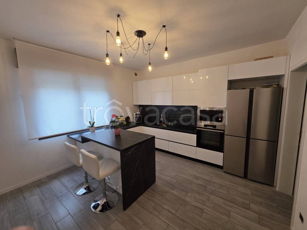 casa indipendente in vendita a Carmignano di Brenta