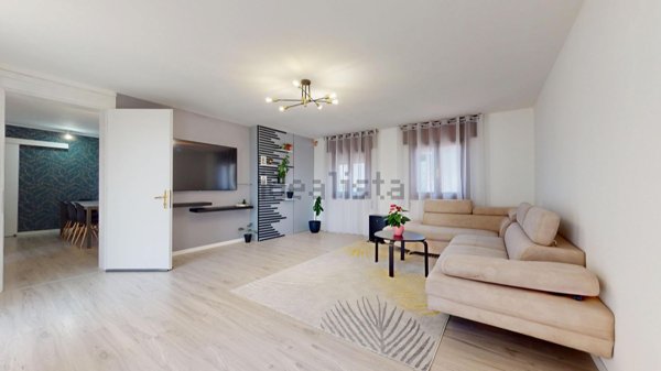 casa indipendente in vendita a Carmignano di Brenta
