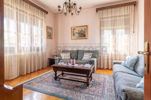 casa indipendente in vendita a Carmignano di Brenta