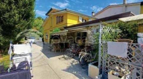 casa indipendente in vendita a Carmignano di Brenta