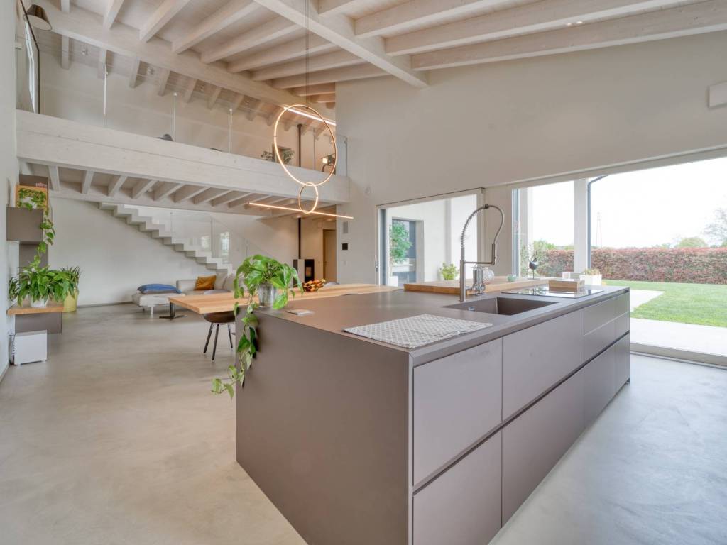 casa indipendente in vendita a Carmignano di Brenta